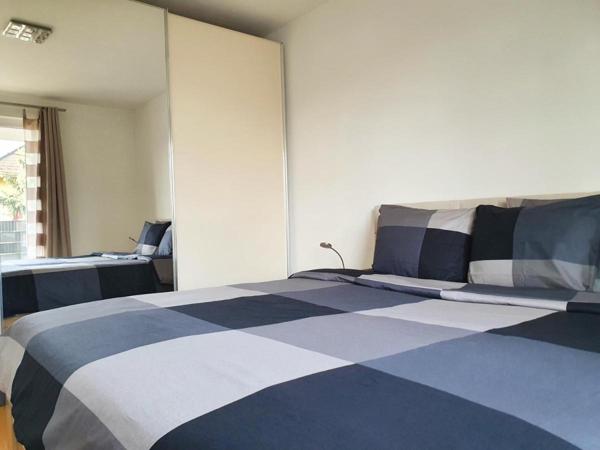 Near Lake Spacious & Furnished Beautiful * Vienne